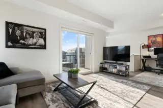803, 24 Rivercrest Drive 