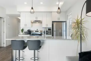 803, 24 Rivercrest Drive 