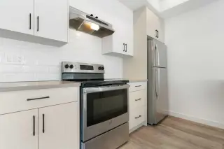 803, 24 Rivercrest Drive 