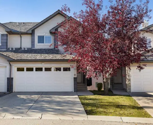 11 Royal Crest Court NW