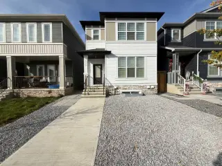 399 Hotchkiss Manor SE
