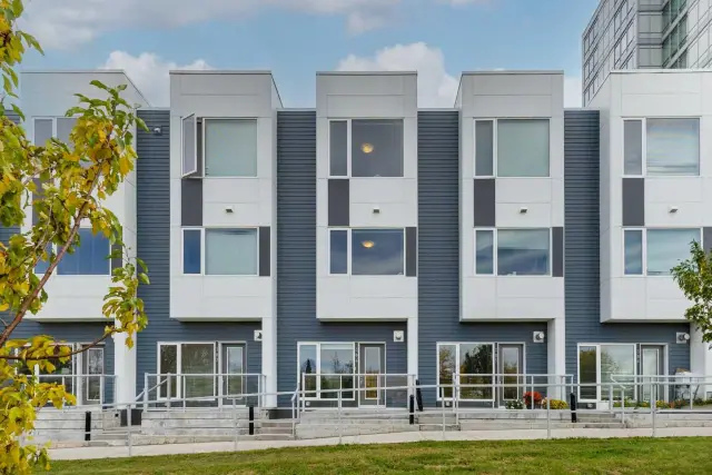 304, 20 Brentwood Common NW