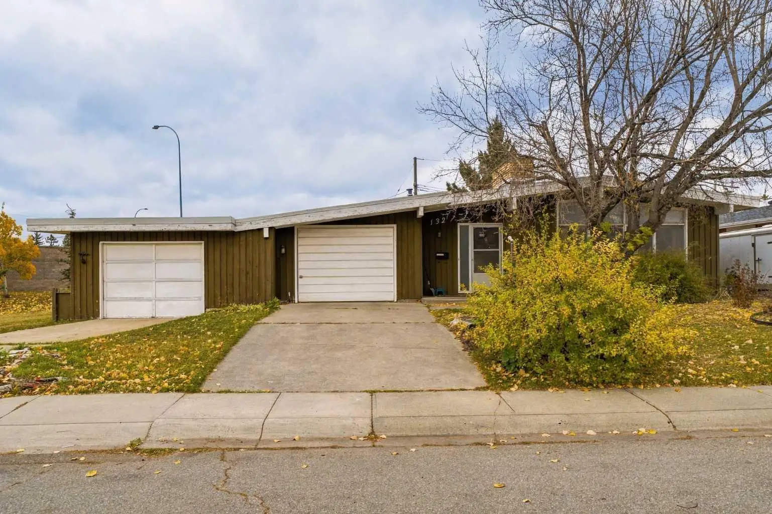 132 Lake Wapta Rise SE