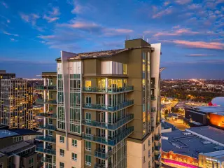 3406, 210 15 Avenue SE