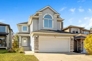 44 Rocky Ridge Close NW