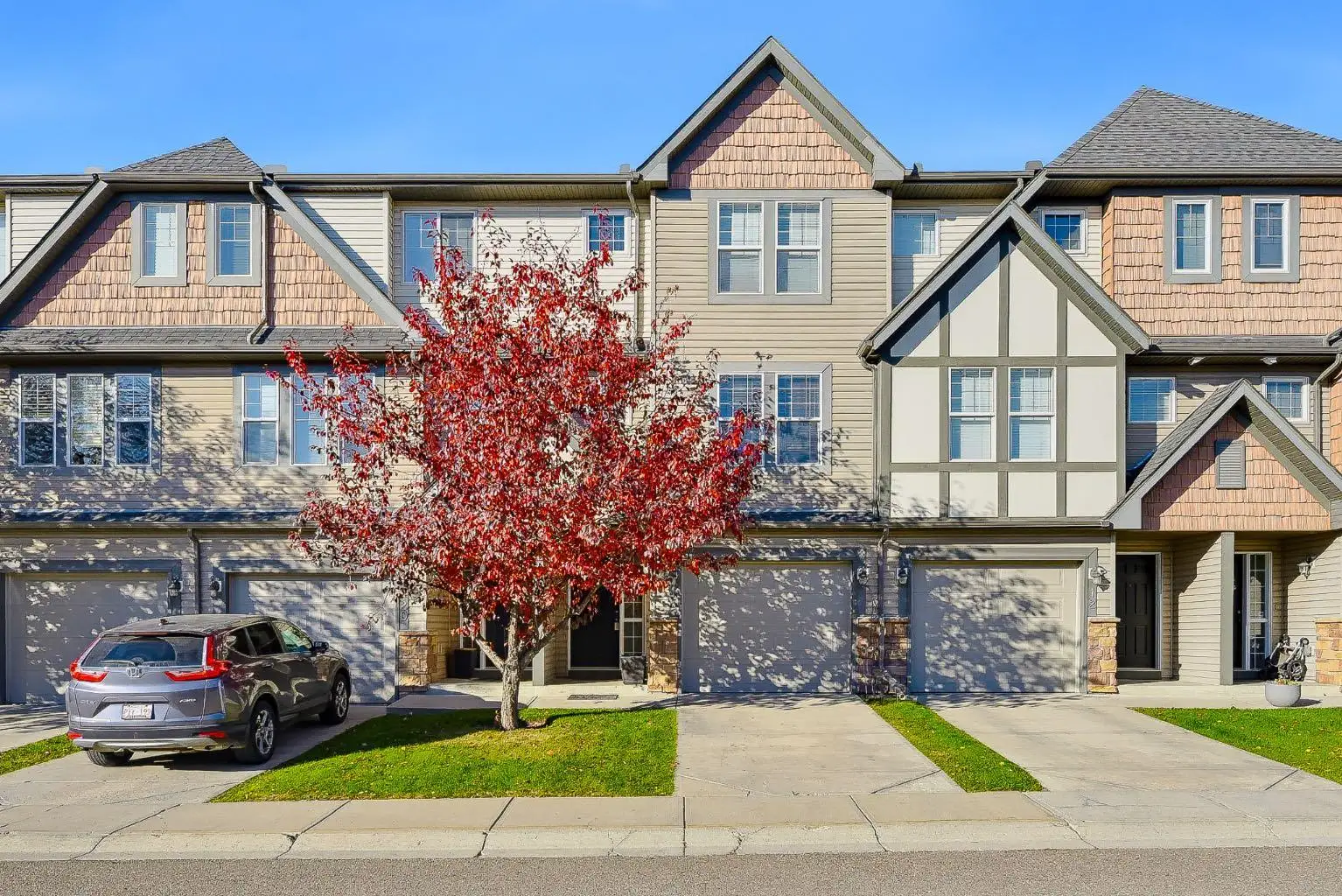 16 Eversyde Park SW