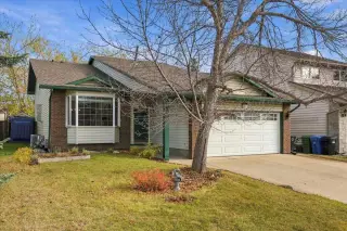 71 Hawkhill Way NW