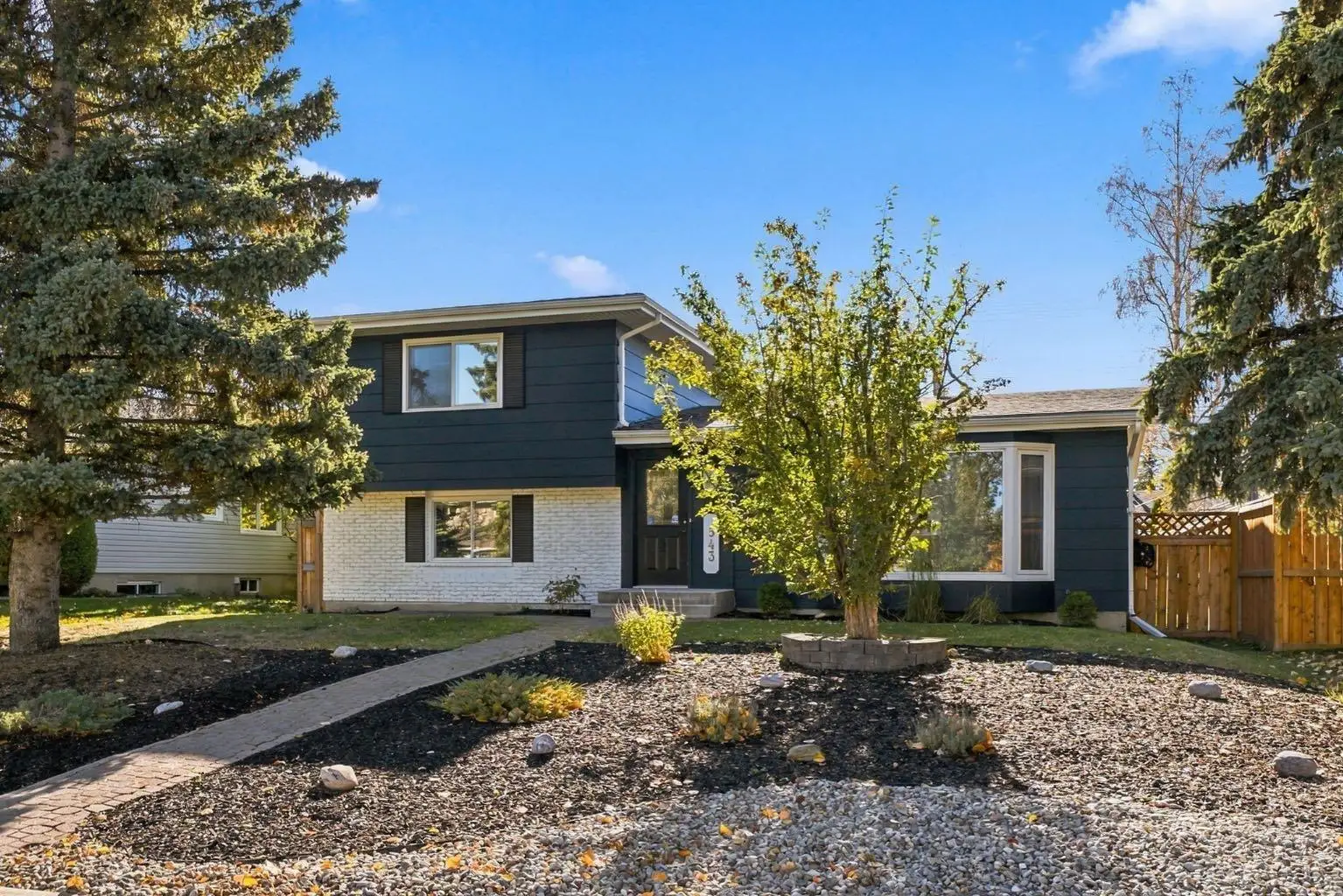 543 Willingdon Boulevard SE