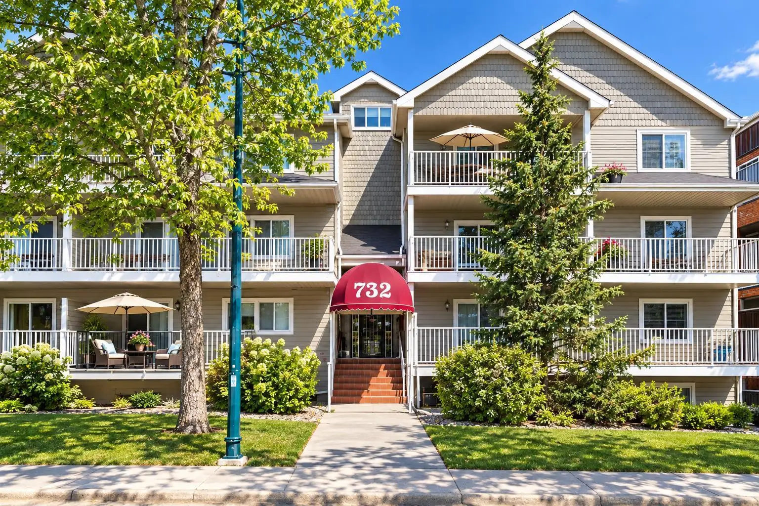 209, 732 57 Avenue SW