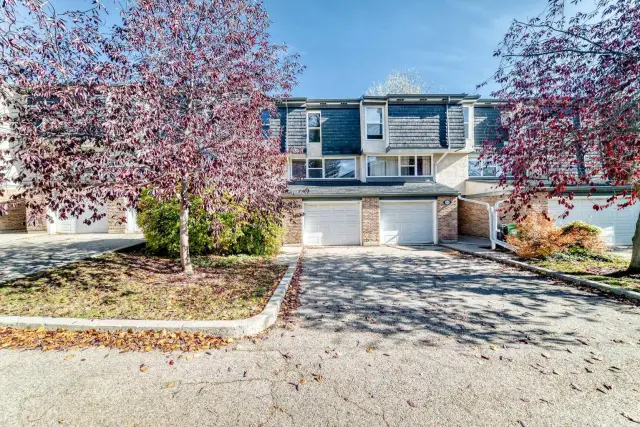 410 Brae Glen Crescent SW