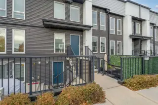 110, 338 Seton Circle SE
