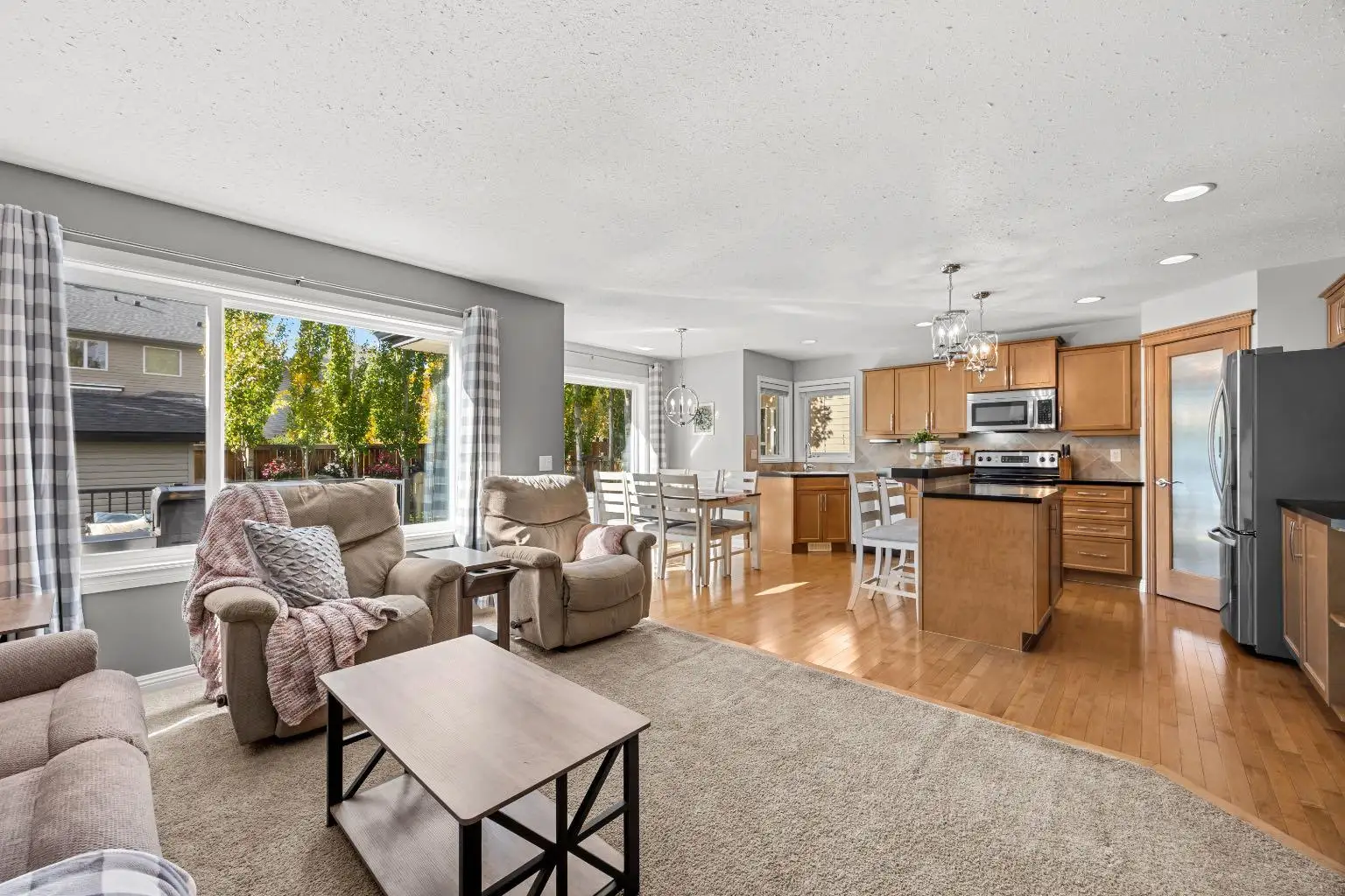 176 Royal Oak Terrace NW