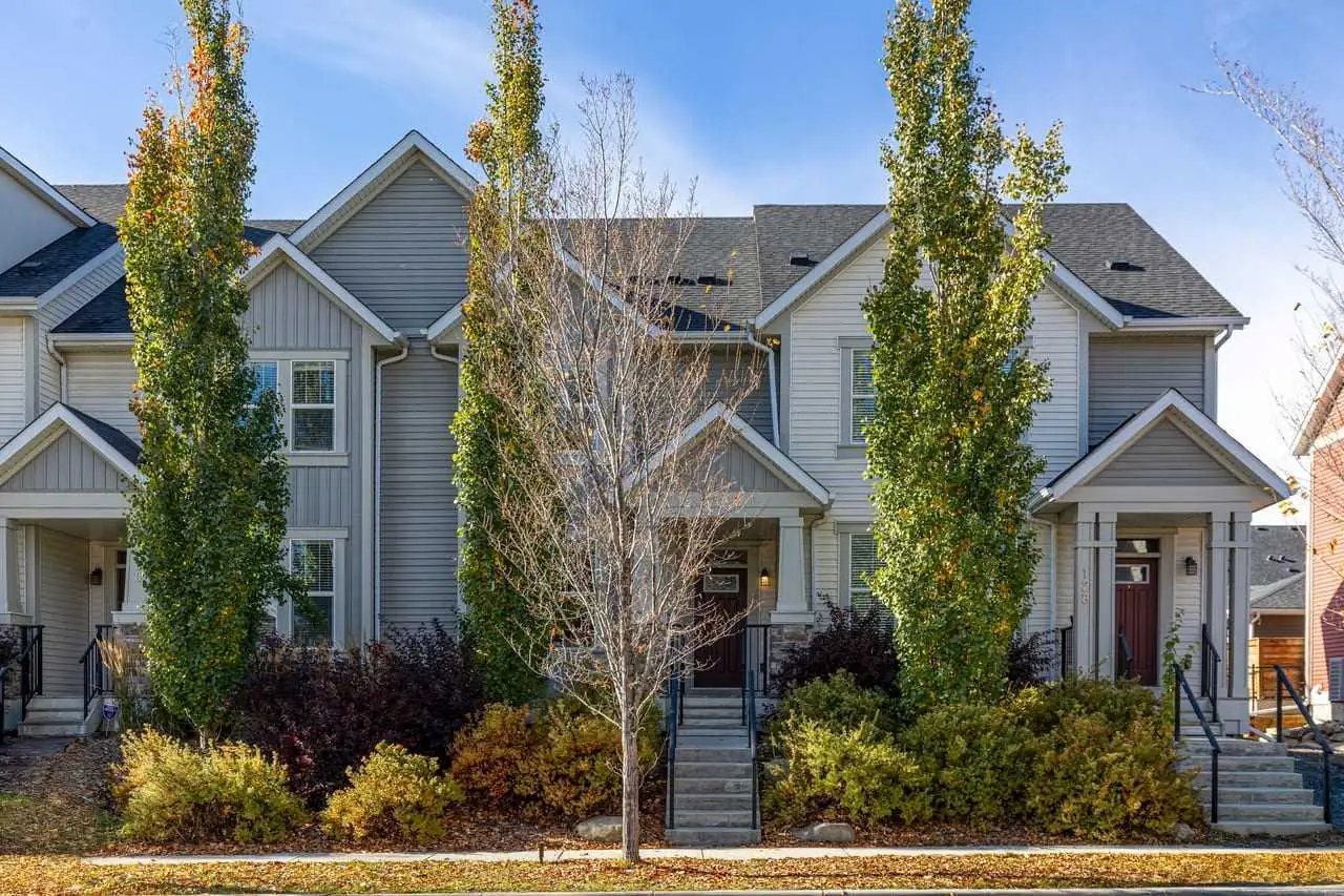 124 South Point Court SW