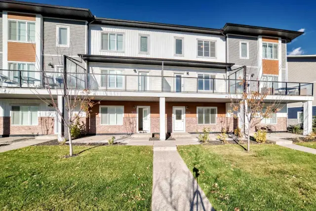 303, 6 Merganser Drive W