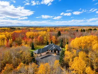 32097 Township Road 262  