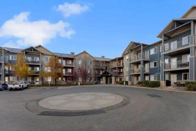 1118, 2370 Bayside Road SW