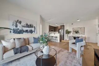 1410, 115 Prestwick Villas SE