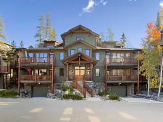 140, 137 wapiti Close 