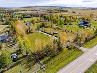 250032 Range Road 32  