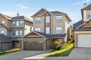 203 St Moritz Drive SW