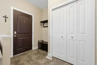 102 Clydesdale Way 