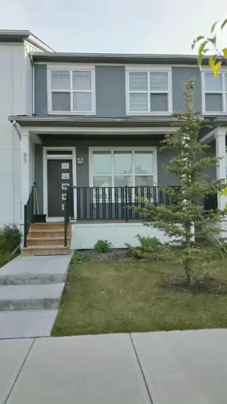 93 Carrington Boulevard NW