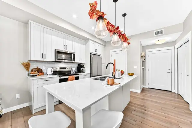 415, 500 Auburn Meadows Common SE