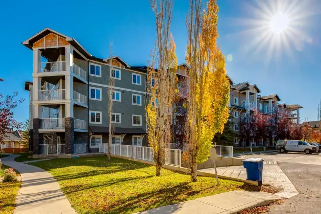 1210, 115 Prestwick Villas SE