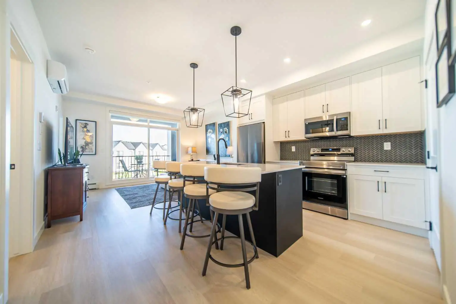 1310, 200 Seton Circle SE