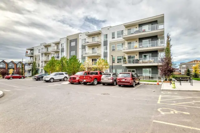 3301, 220 Seton Grove SE