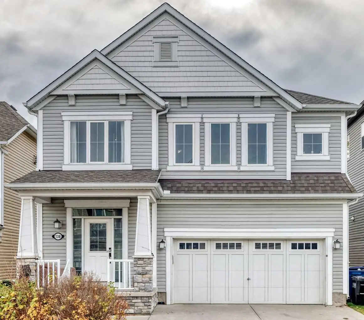138 Windwood Grove SW  