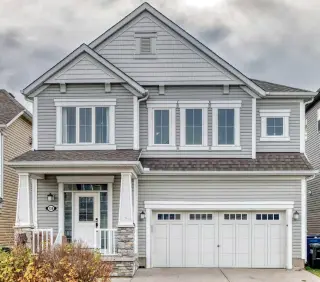 138 Windwood Grove SW  