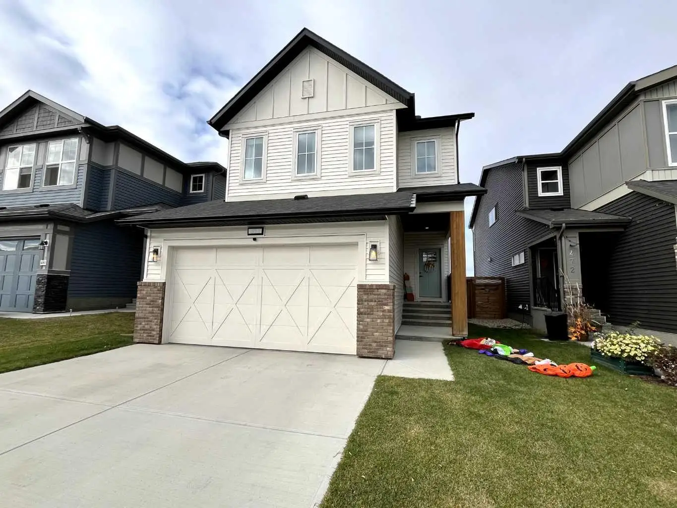 476 CHINOOK GATE SQUARE Street SW
