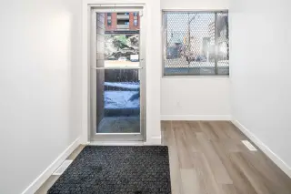 200A Centre Street SE